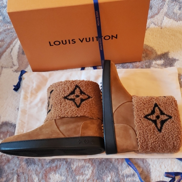 Louis Vuitton Authentic New Shearling Calf Leather Ankle Boot 40 - Picture 3 of 13